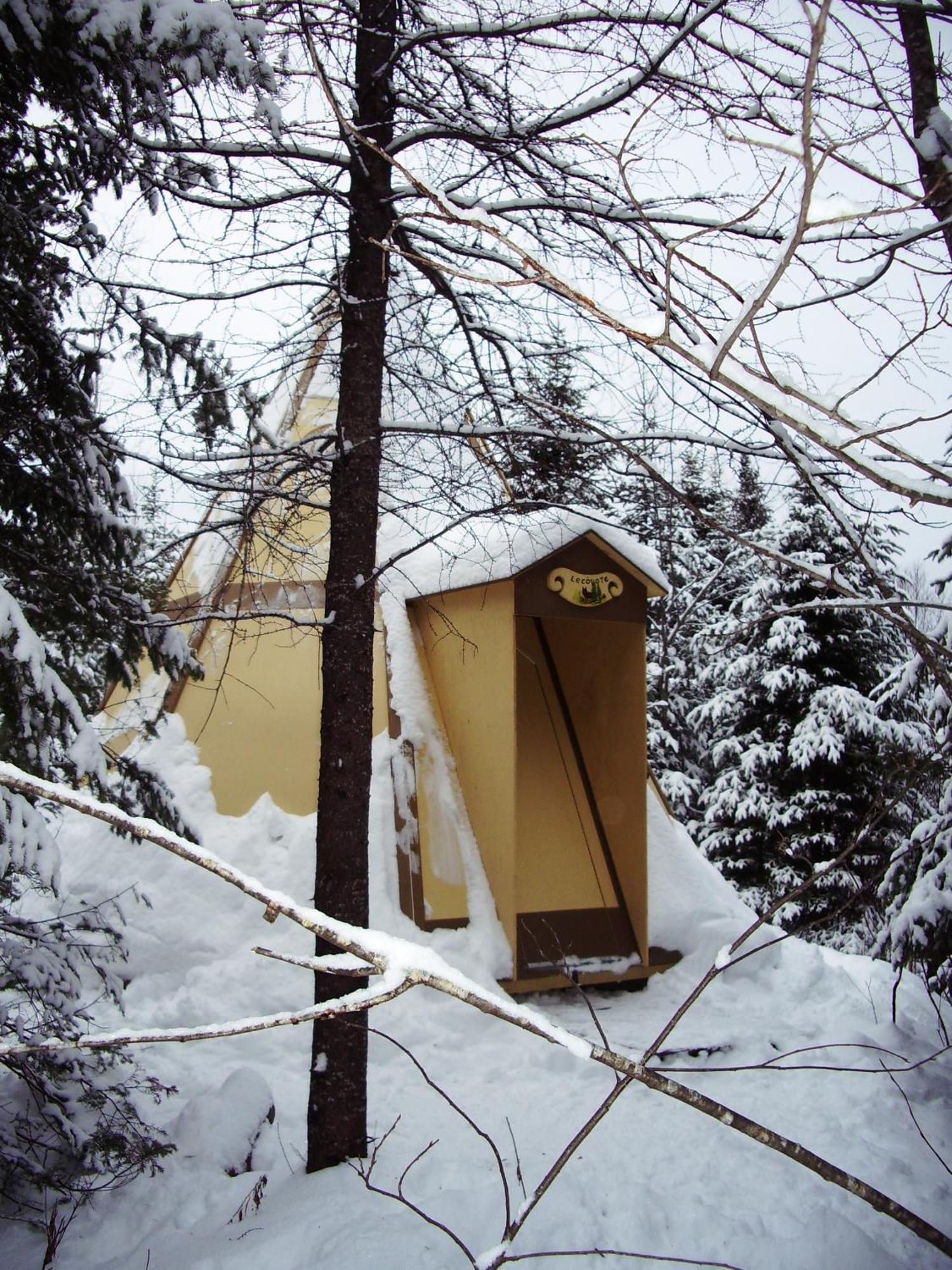 Aux Tipis De La Riviere Sauvage Βίλα Saint Romain Εξωτερικό φωτογραφία