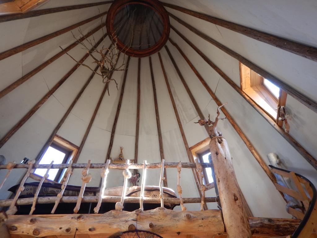 Aux Tipis De La Riviere Sauvage Βίλα Saint Romain Εξωτερικό φωτογραφία