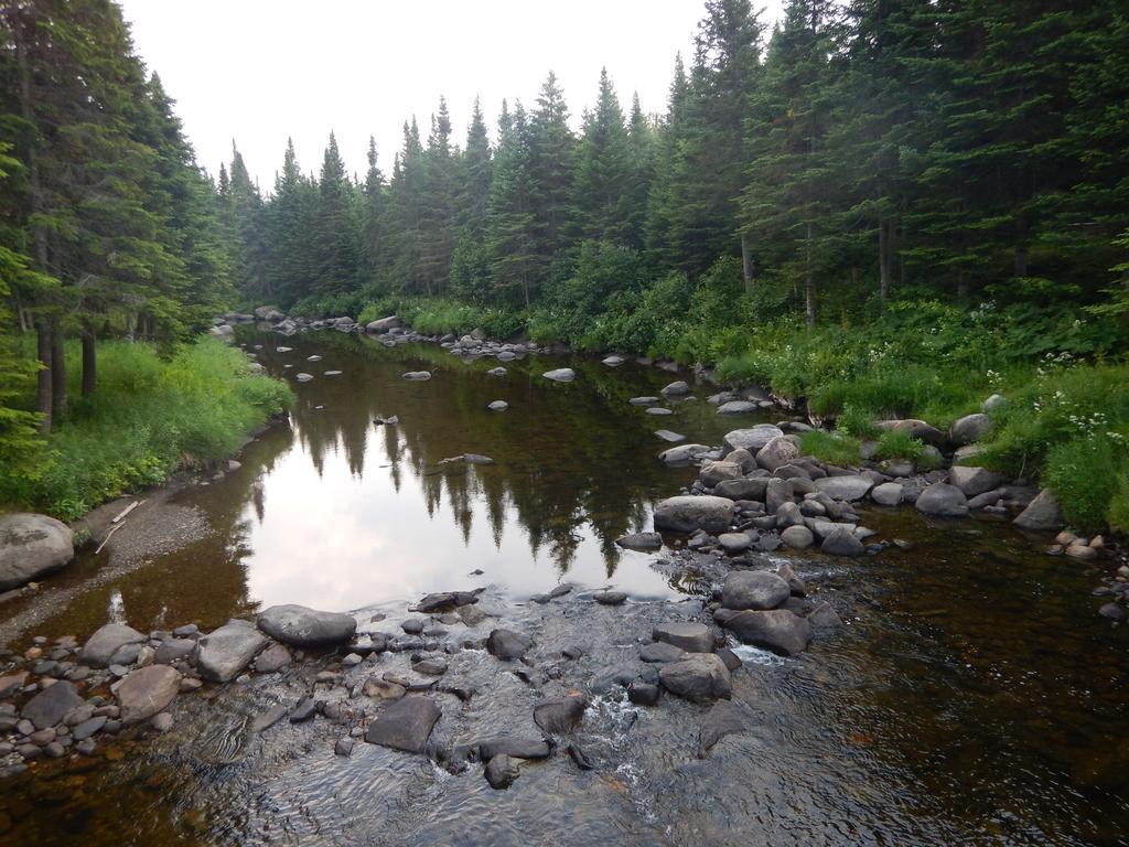 Aux Tipis De La Riviere Sauvage Βίλα Saint Romain Εξωτερικό φωτογραφία