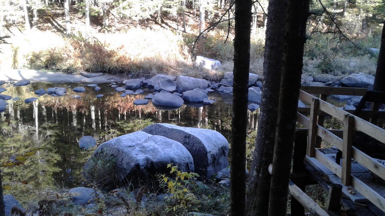 Aux Tipis De La Riviere Sauvage Βίλα Saint Romain Εξωτερικό φωτογραφία