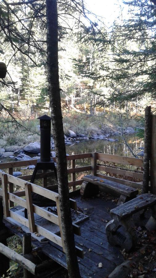 Aux Tipis De La Riviere Sauvage Βίλα Saint Romain Εξωτερικό φωτογραφία
